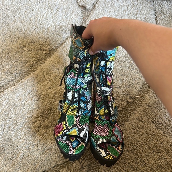 Rainbow Snakeskin Lace-Up boots - Picture 3 of 5